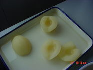Παραδοσιακά νόστιμα κονσερβοποιημένα φρέσκα αχλάδια υψηλά στην βιταμίνη C και τη διατροφή