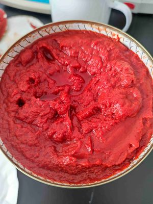 2 Years Expiry Date Canned Tomato Puree No Preservatives Store In A Cool Place No Additives