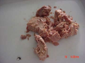 Άριστα λεπτά κονσερβοποιημένα γούστο χοντρά κομμάτια τόνου φυσικά χωρίς συντηρητικά