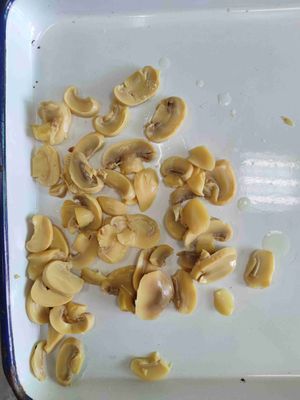 Μανιτάρια σε άλμη Διατηρημένα Αποθηκεύστε σε δροσερό και ξηρό μέρος