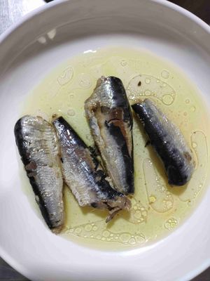 Μέγεθος τενεκεδίου 155g Κονσερβοποιημένο Ψάρι Σαρδέλας Διατροφικές Πληροφορίες Πλούσιο σε Ωμέγα-3 Λιπαρά Οξέα Τύπου Κονσέρβας